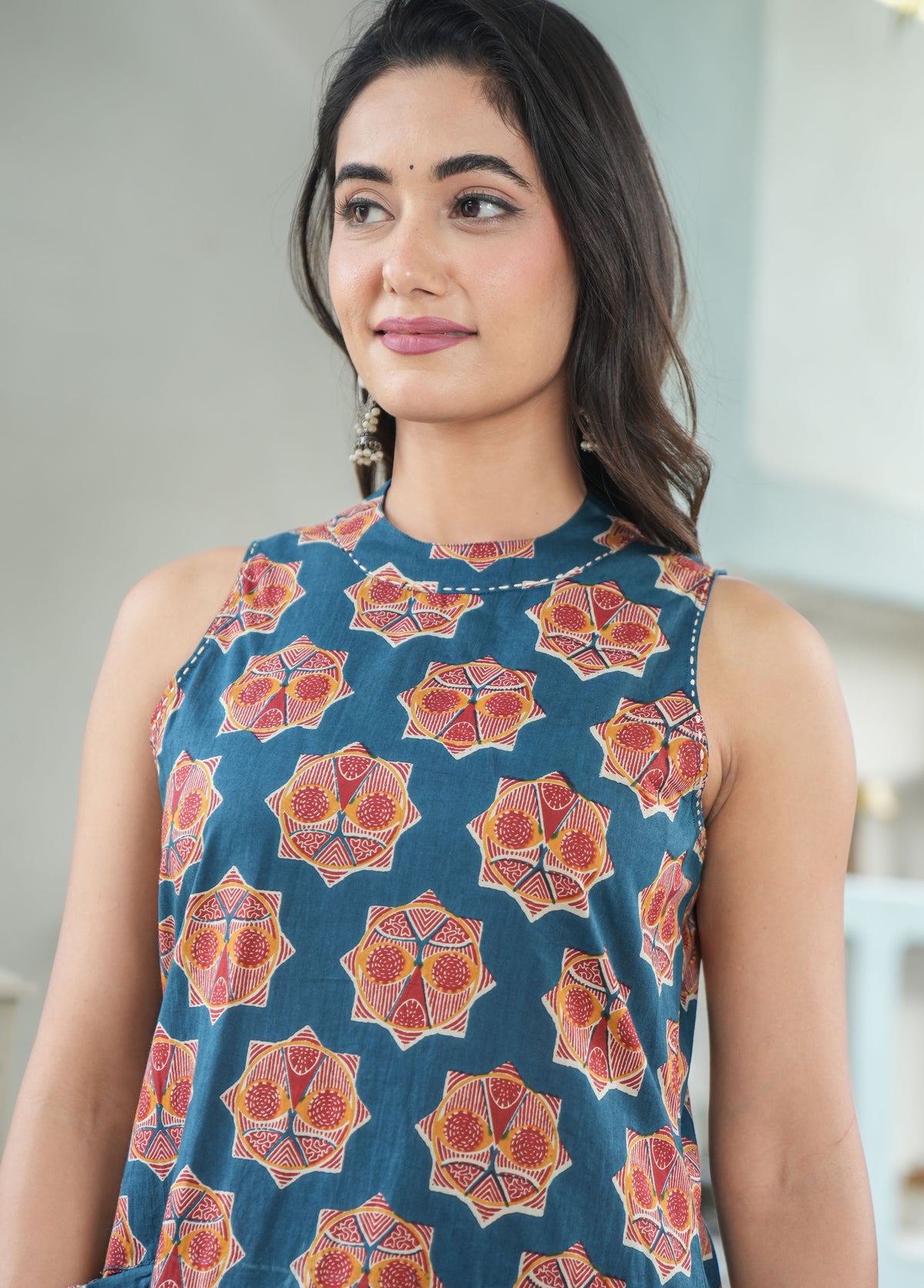 Elegant Floral Printed Suit Set - Stylish Ethnic Wear for Women