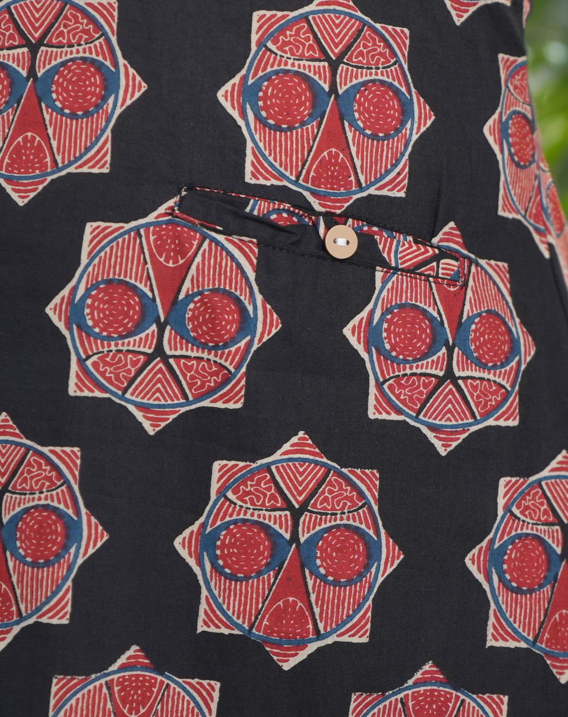 Elegant Black Floral Printed Suit Set - Stylish Ethnic Wear