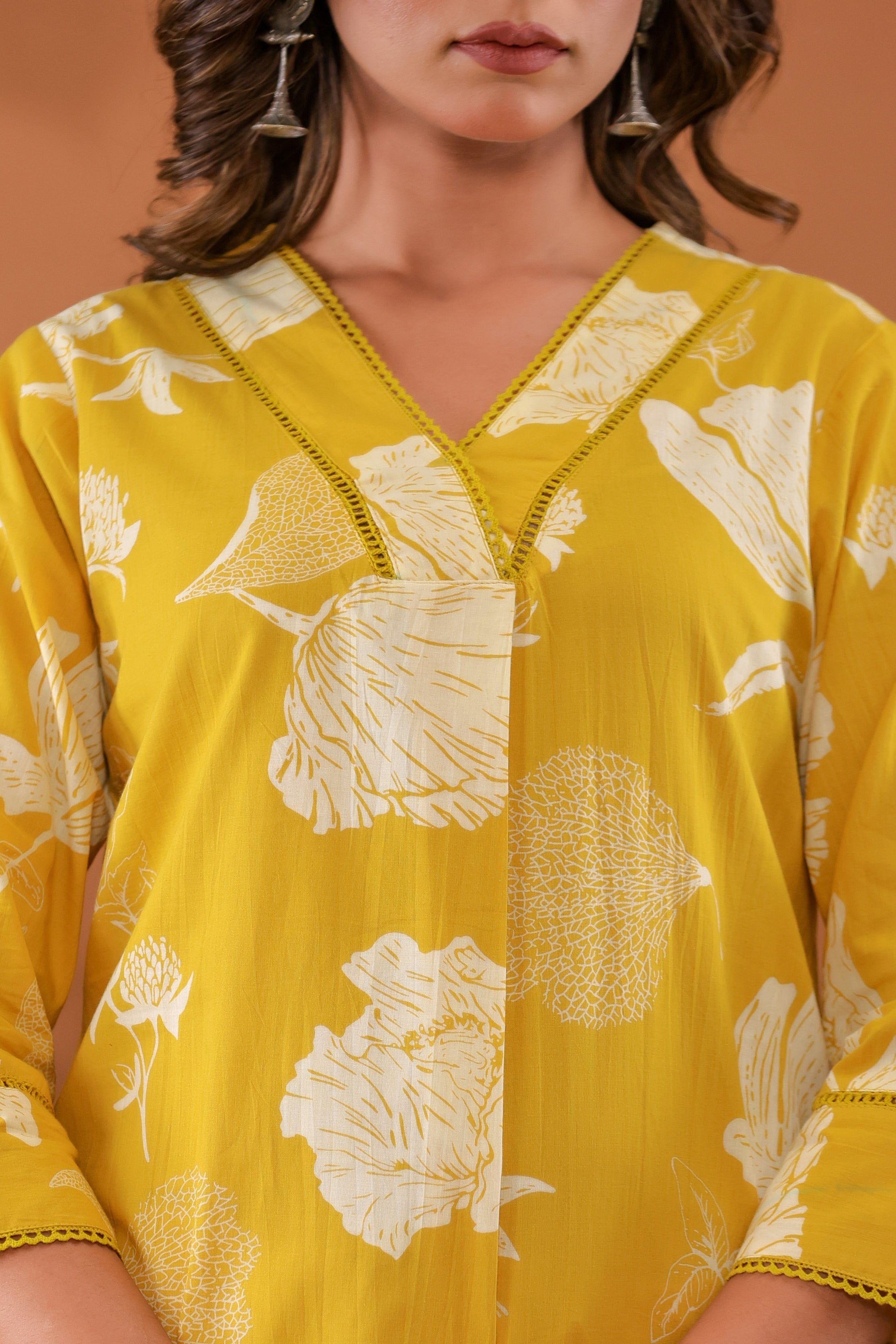 SunnyBloom Women’s 2-Piece Cotton Cord Set – Yellow Floral Top & Pants Sleepwear
