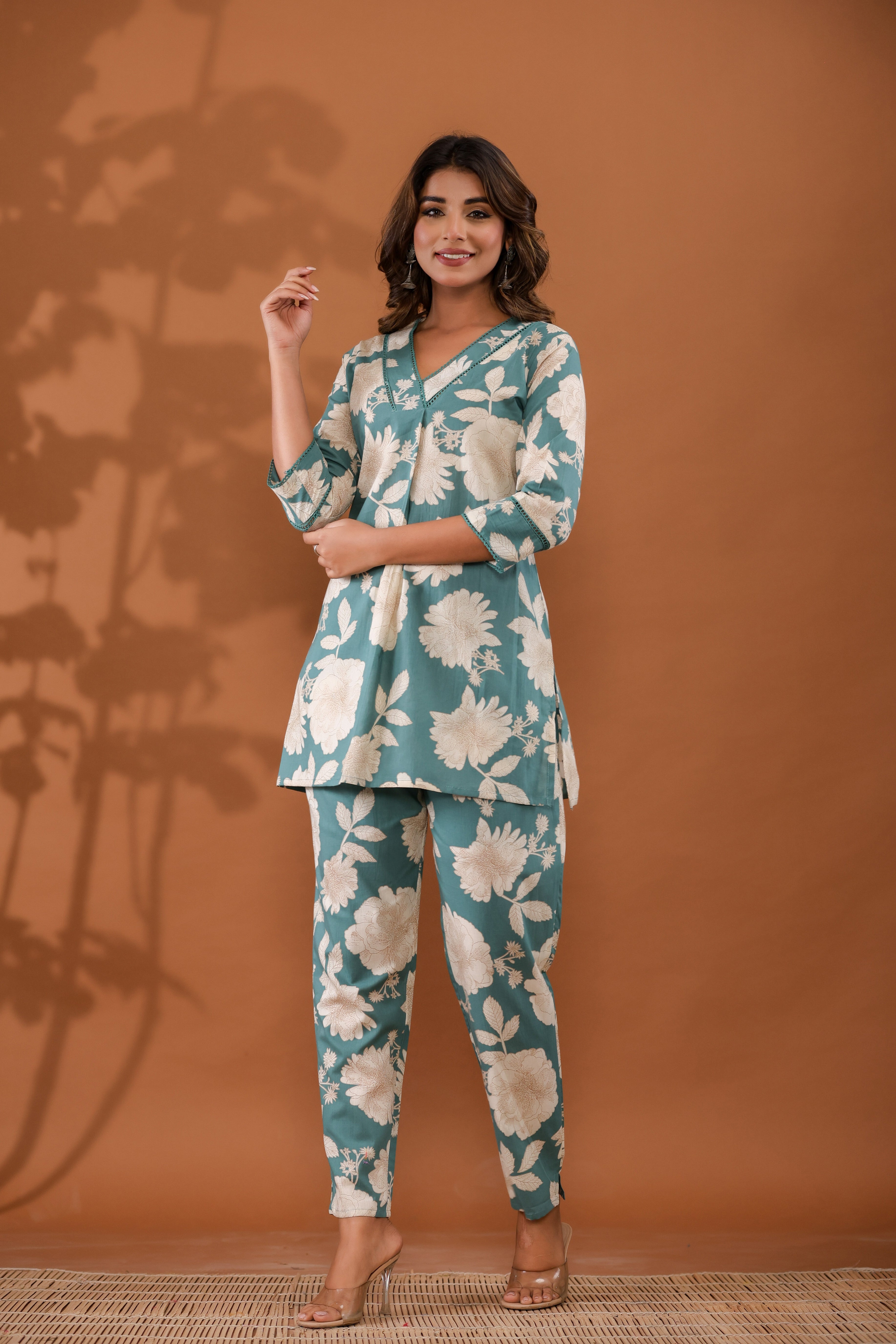 MintFlora Women’s 2-Piece Cotton Cord Set – Mint Green Floral Top & Pants Sleepwear