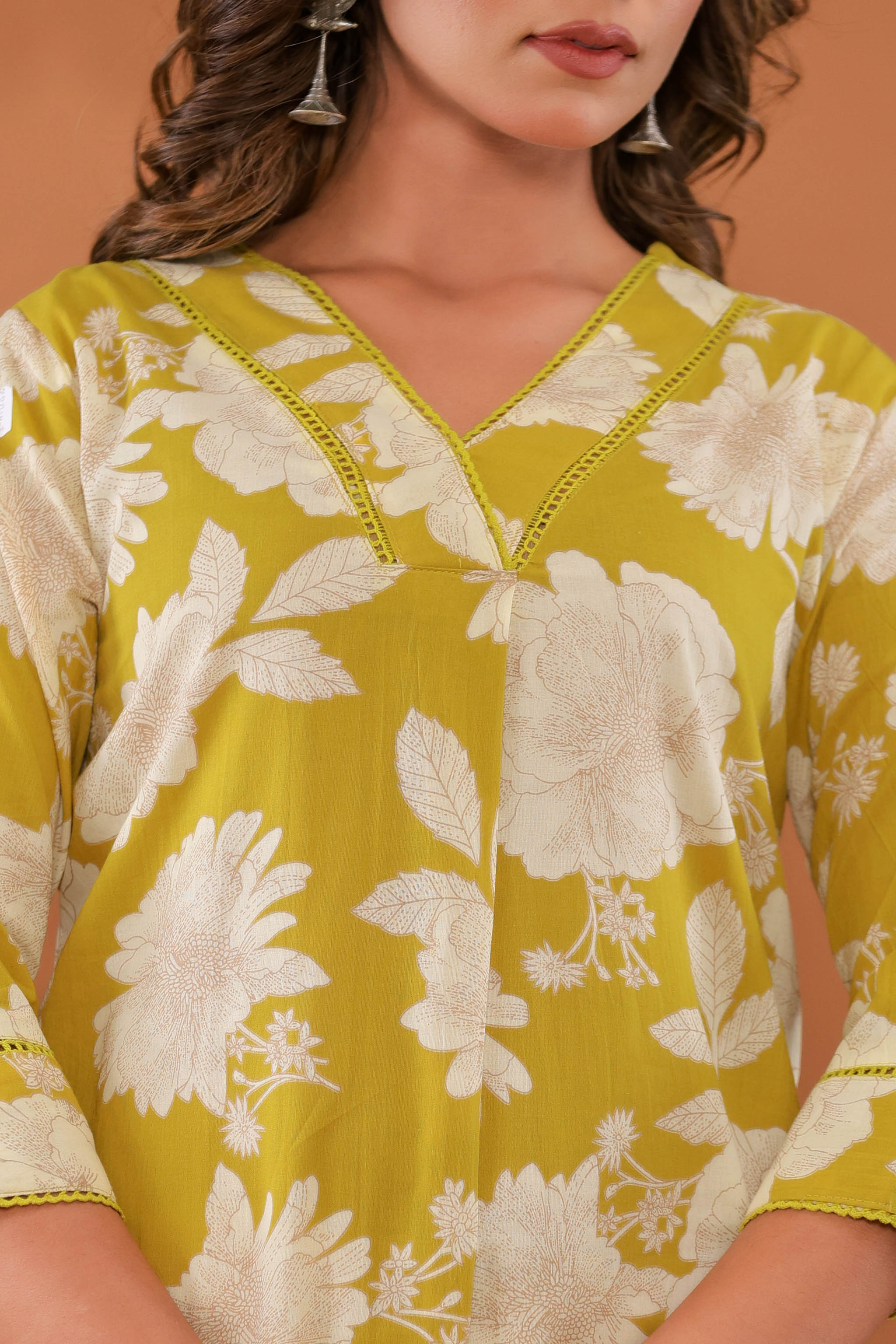 SunnyBloom Women’s 2-Piece Cotton Cord Set – Yellow & White Floral Top & Pants