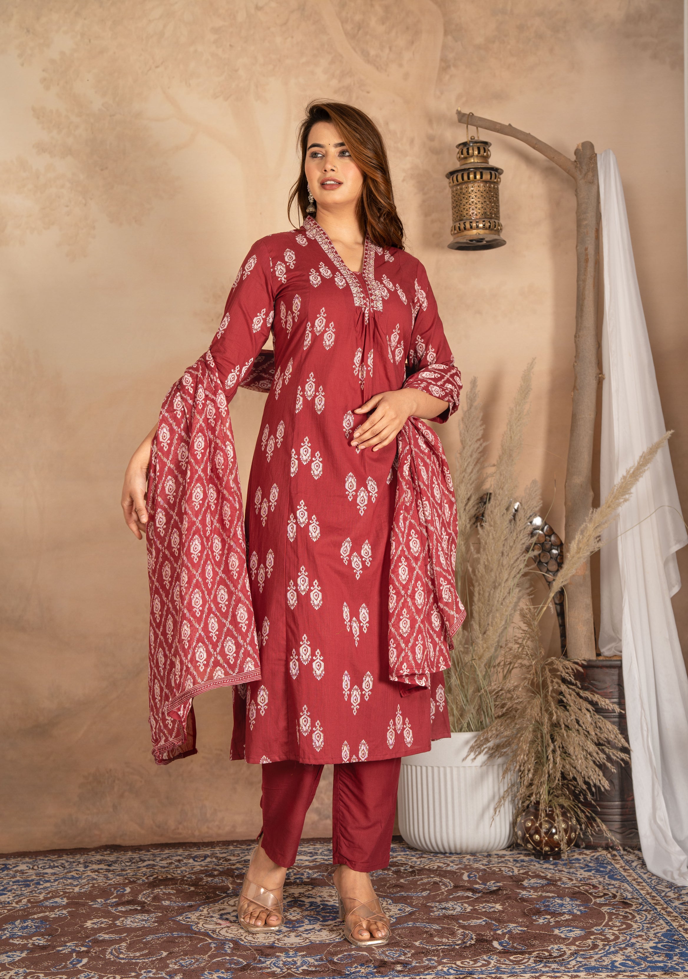 Red Floral Elegance Suit Set - Chic Ethnic Wear for Women